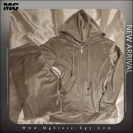 بيجامة شتوي فضي