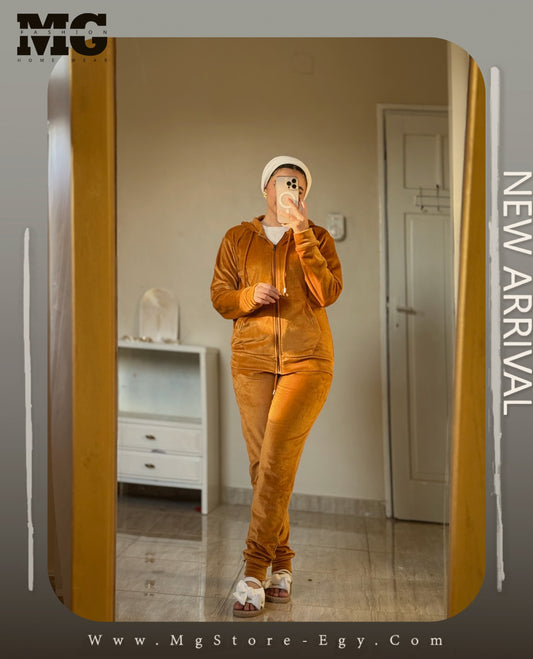 بيجامة شتوي عسلي